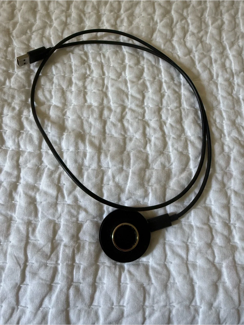 Oura Gold Smart Ring - Gen3 - with charger